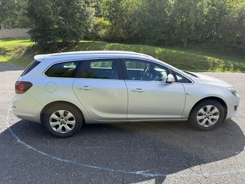 Opel Astra (2016) - fotka 4 z 14