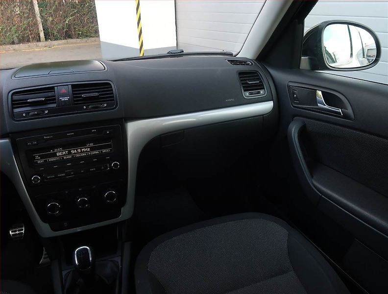 Škoda Yeti (2011) Ambition Plus 1.2 TSI - fotka 8 z 15