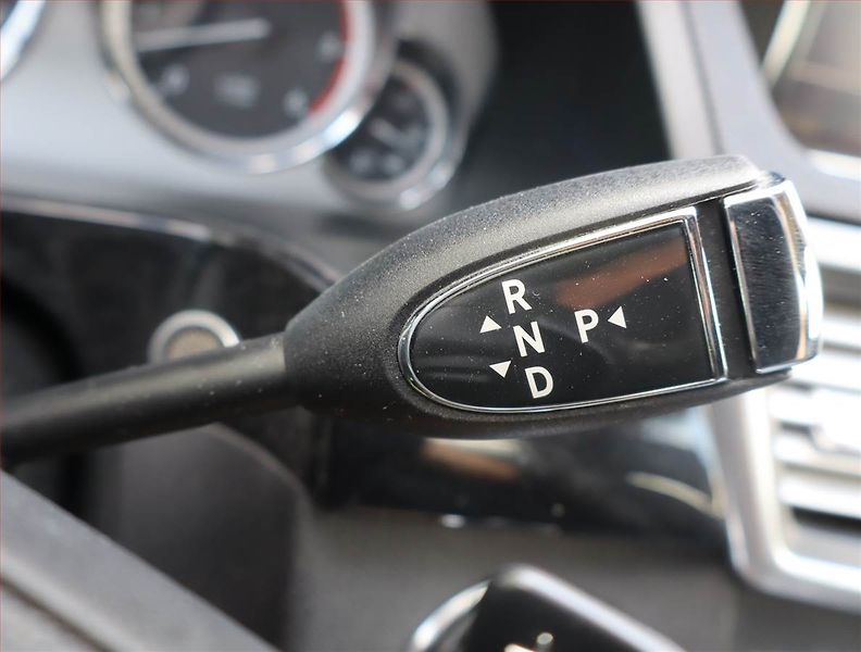 Mercedes-Benz Třídy E (2011) Avantgarde E 350 CDI 4MATIC - fotka 13 z 17