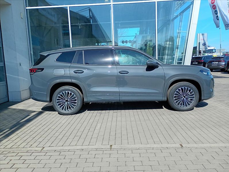 Volkswagen Tayron (2026) 1,5 150kW eHybrid  People - fotka 4 z 15