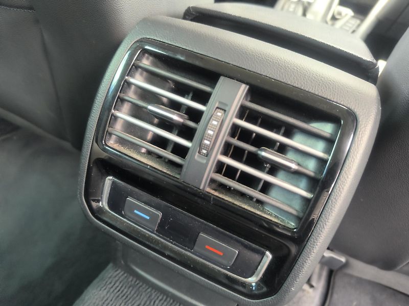 Volkswagen Passat 4X4,MANUÁL,VÝBAVA,SERVIS,PĚKNÝ - fotka 10 z 18