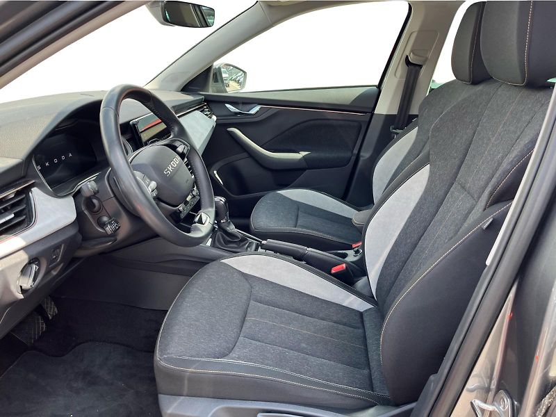 Škoda Scala 1.0 TSI 85kW TOP SELECTION DSG - fotka 10 z 20
