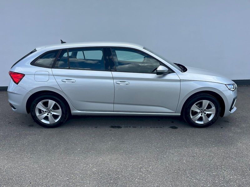 Škoda Scala (2025) SELEC TSI 85/1.0 M6F - fotka 7 z 28
