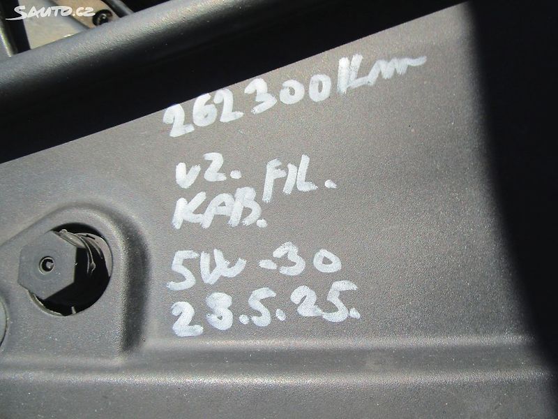 BMW Řada 5 3.0D-4x4-190KW-KOUPEN V ČR - fotka 35 z 37