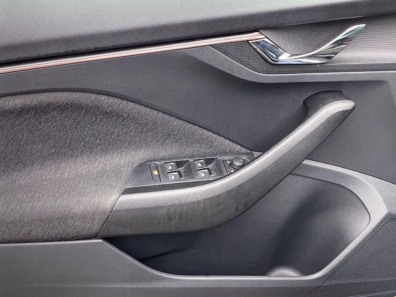 Škoda Scala (2020) 1.5 TSI Style - fotka 25 z 35