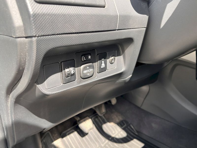 Toyota Auris (2012) 1,4 D-4D 6man - fotka 22 z 22