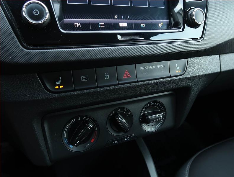 Škoda Fabia (2020) Drive 1.0 TSI, Tempomat - fotka 17 z 18