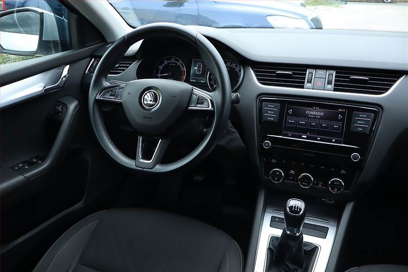 Škoda Octavia (2018) 1.5 TSI, Serv.kniha, Tempomat - fotka 7 z 22