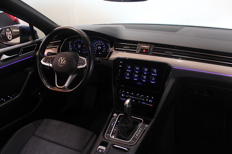 Volkswagen Passat (2023) 2.0TDI DSG Nez.Topení Display  - fotka 28 z 38
