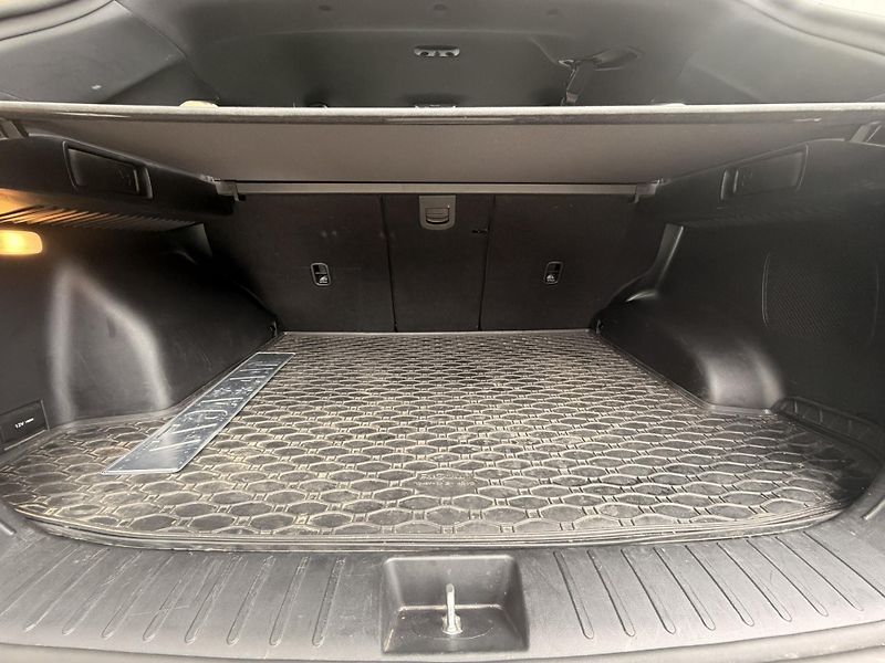 Hyundai Tucson (2023) 1.6-N-LINE-HYBRID-1.MAJITEL - fotka 18 z 21