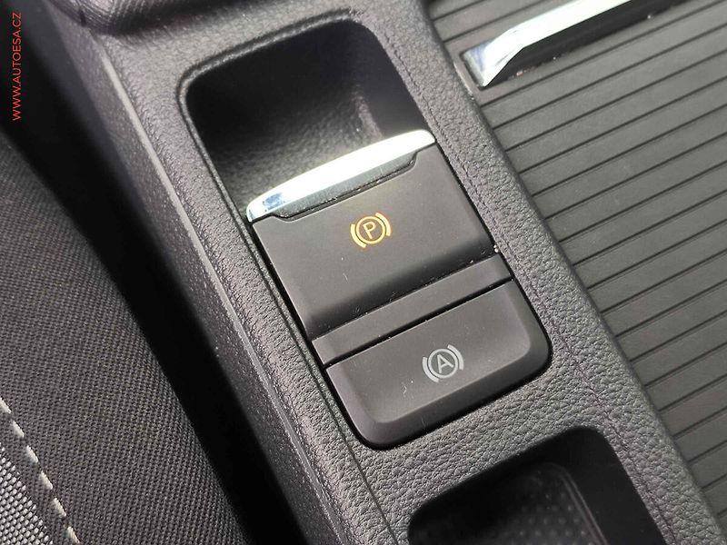 Škoda Octavia (2021) 2.0 TDi, ČR, Ambition, DSG - fotka 18 z 26