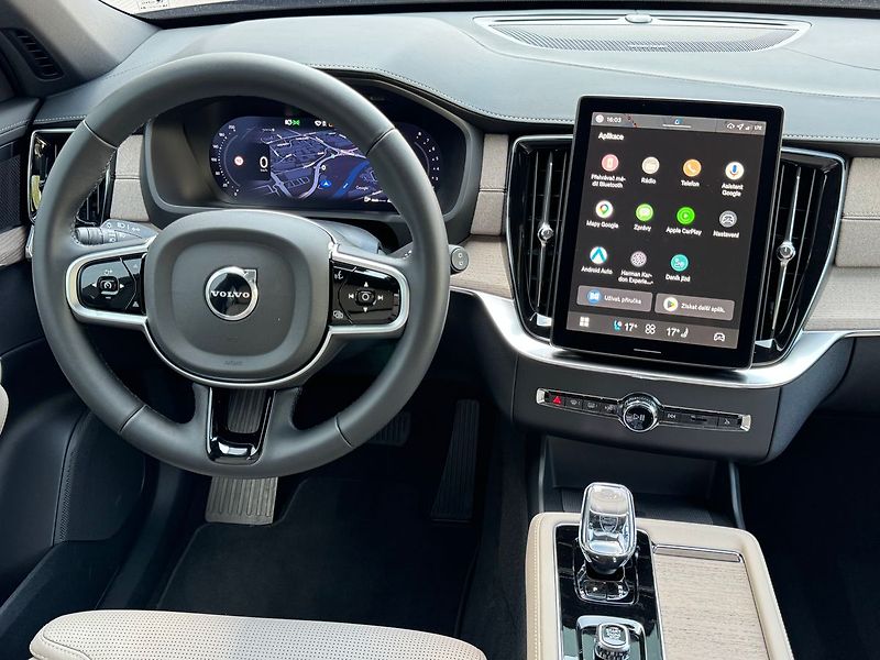 Volvo XC90 PLUS B5, 360°, VZDUCH, VENTILA - fotka 23 z 25