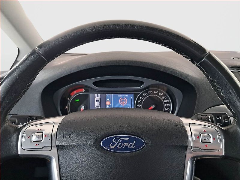 Ford S-MAX (2008) 2.2 TDCi, nová STK, Tažné - fotka 18 z 19