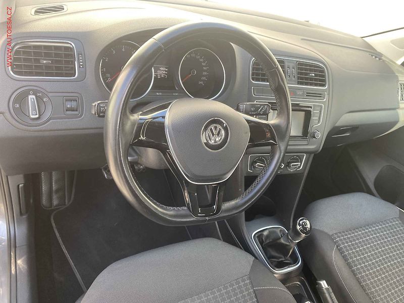 Volkswagen Polo (2016) 1.2 TSi, Comfortline - fotka 12 z 16
