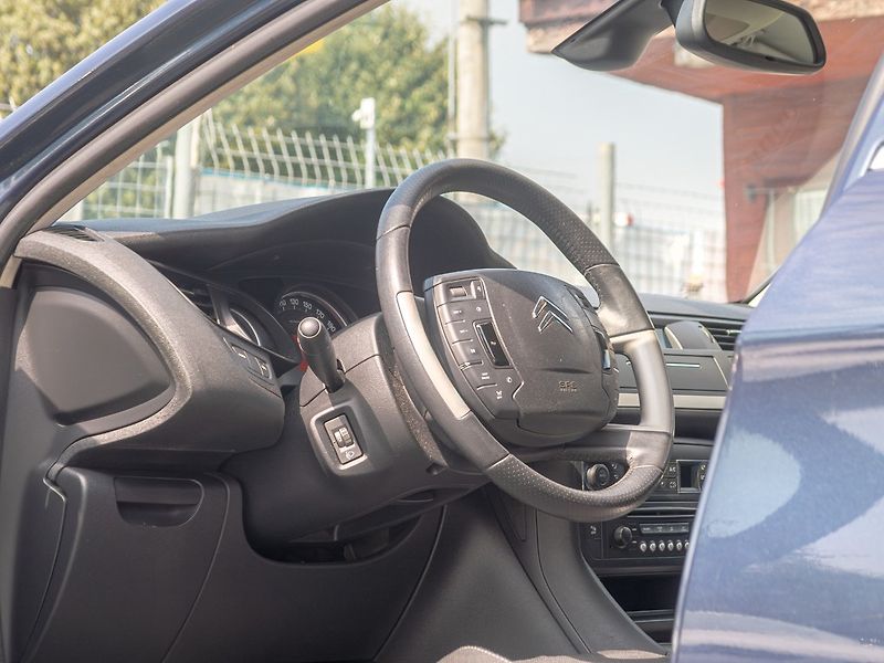 Citroën C5 (2011) 2.0HDI 103KW – PO SERVISU - fotka 11 z 39