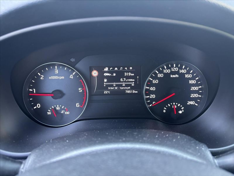 Kia Sportage 1,7 CRDi Style KAMERA TOP STAV - fotka 39 z 39