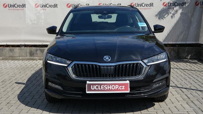 Škoda Octavia Combi 2,0 TDI Ambition - fotka 2 z 22