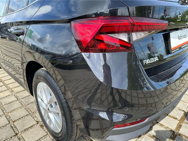 Škoda Fabia (2025) 1,0 TSI 85 kW 7-stup. automat. - fotka 20 z 22