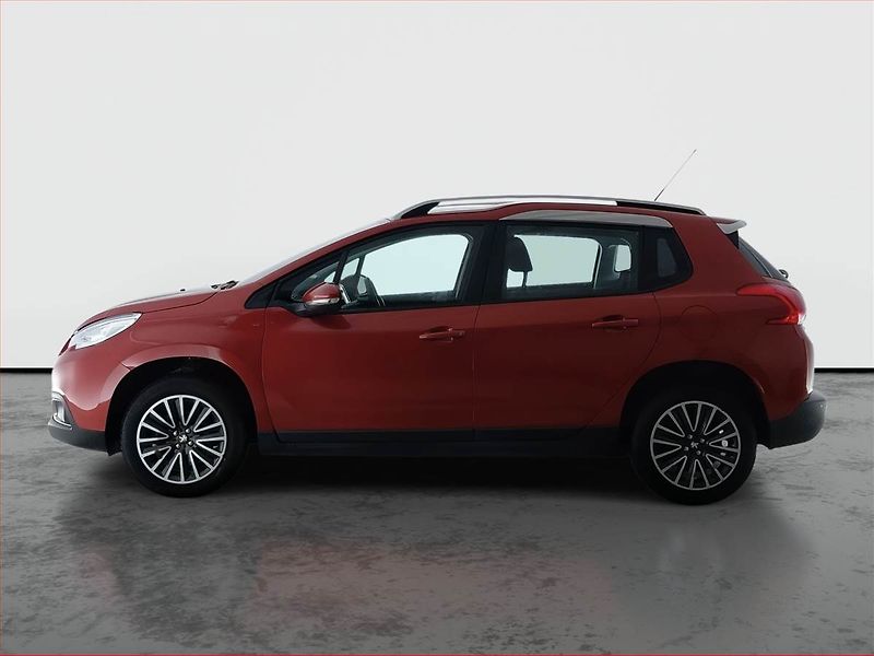 Peugeot 2008 (2016) Active 1.2 PureTech, ČR,1.maj - fotka 3 z 15