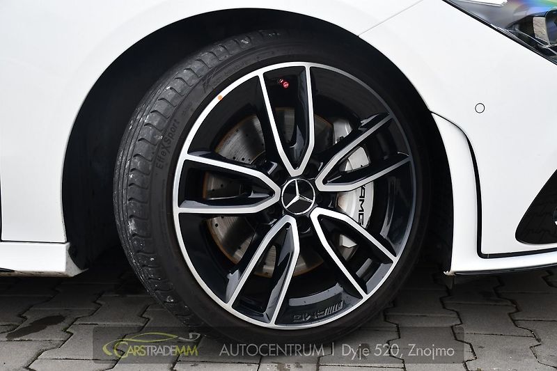 Mercedes-Benz CLA AMG 35 KESSY PANO 4MATIC - fotka 51 z 58