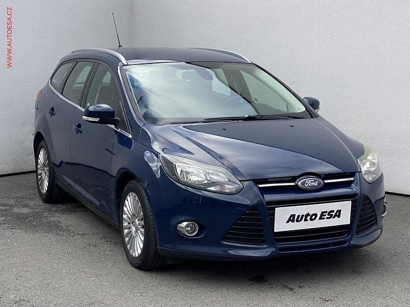 Ford Focus (2014) 1.6 TDCi, ČR, Titanium, navi - fotografie inzerátu