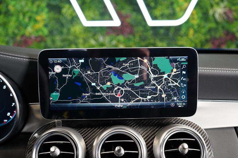 Mercedes-Benz Třídy C (2022) 63s*AMG*CERAMIC*HUD*CARBON*360 - fotka 35 z 44