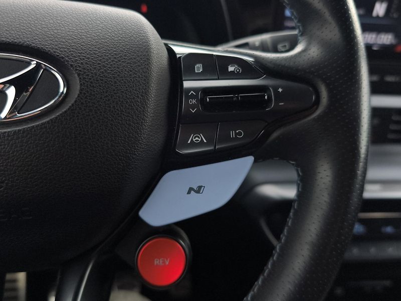 Hyundai i20 (2022) N Premium 1.6 T-GDi 150kW, ČR, - fotka 12 z 28