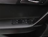 Volkswagen Passat (2012) Comfortline 2.0 TDI, Navi - náhled 21