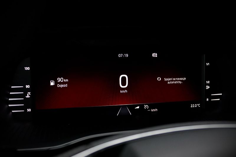 Škoda Octavia 4 Combi 1.5 TSI 110 kW - fotka 27 z 49