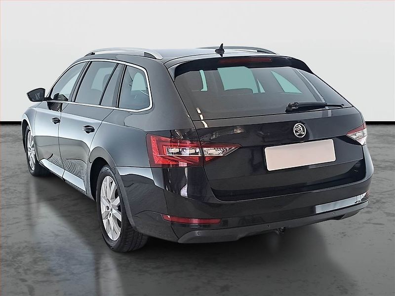 Škoda Superb (2015) Style Plus 1.6 TDI, Automat - fotka 4 z 24