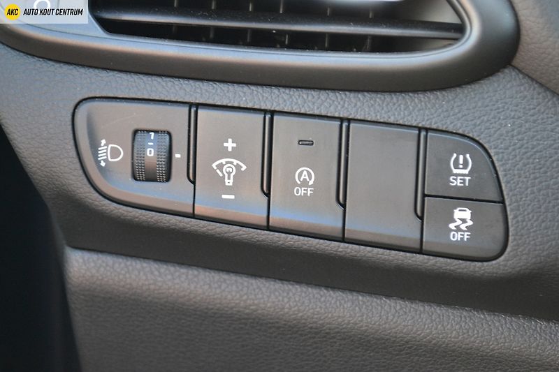 Hyundai i30 WG FL 1,5 T-GDI MT Style - fotka 38 z 47