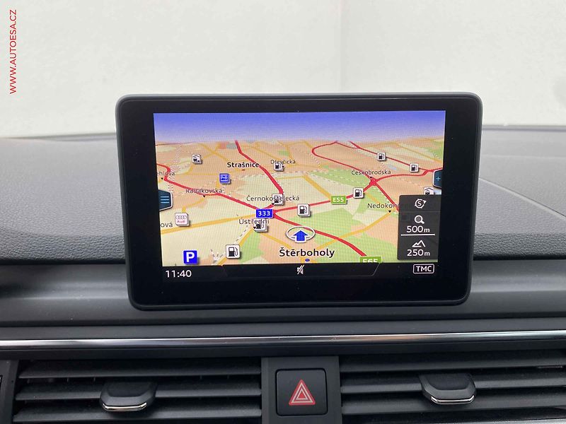 Audi A4 (2017) 2.0 TDi, AT, bixen - fotka 19 z 20