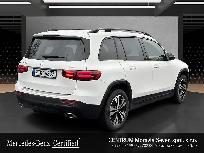 Mercedes-Benz GLB 200d 4M - fotka 5 z 18