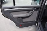 Volkswagen Touran (2010) 1.6TDI 77kw TRENDLINE BMT NAV  - náhled 14