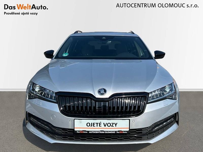 Škoda Superb (2021) kombi 2.0 TDI 7DSG Sportline - fotka 4 z 35