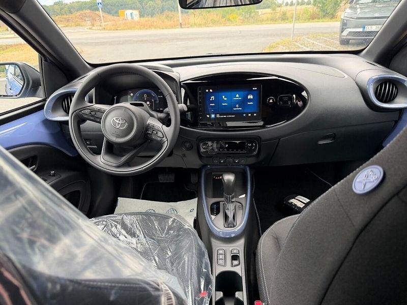 Toyota Aygo 1.5HEV Style Smart - fotka 9 z 9