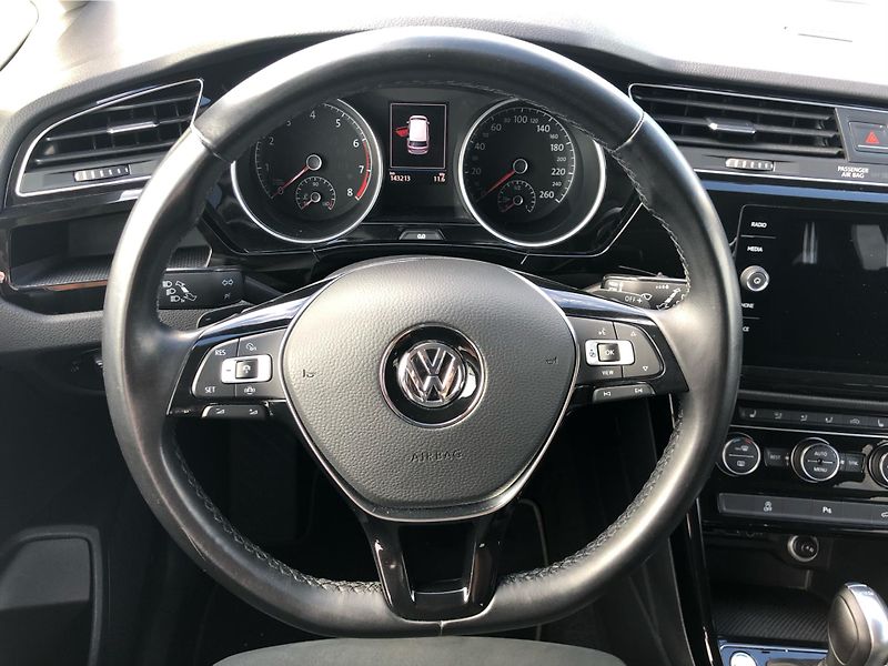 Volkswagen Touran 1,5 TSI - fotka 17 z 29