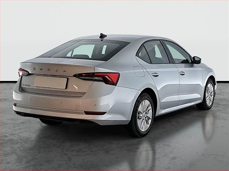 Škoda Octavia (2023) Ambition Plus 1.5 TSI - fotka 5 z 16