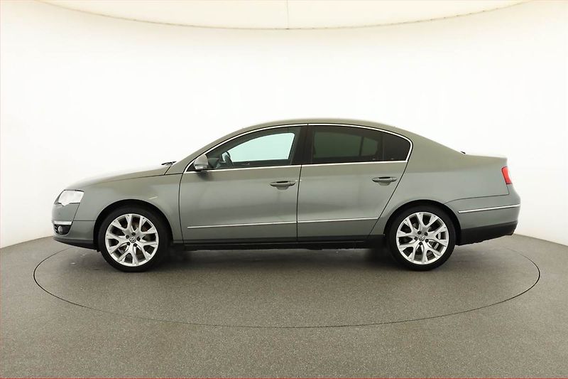 Volkswagen Passat (2009) 1.4 TSI, Xenony, Tempomat - fotka 3 z 16