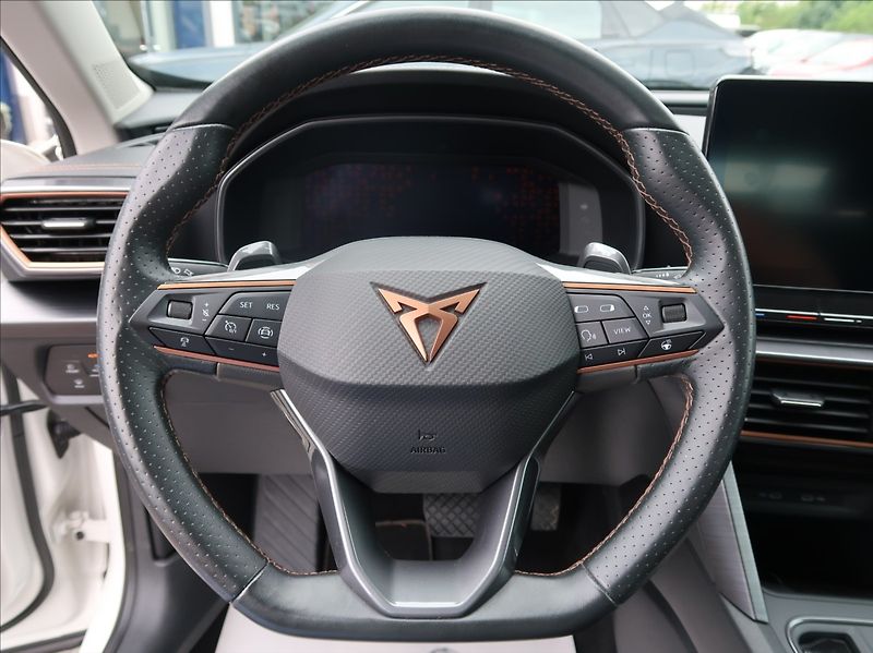 Cupra Formentor 1,4 TSi,150kW,e-Hybrid,DPH - fotka 17 z 29