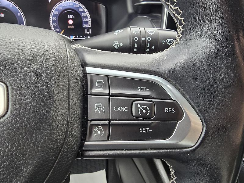 Jeep Compass 110kW LIMITED KAMERA+NAVI - fotka 25 z 44