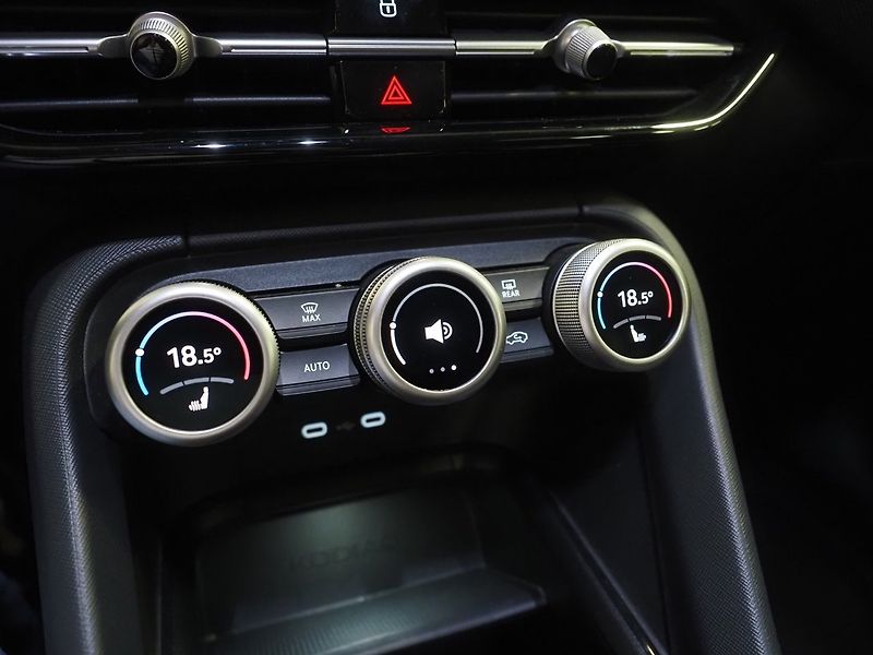 Škoda Kodiaq 1.5 eTSI 7míst Matrix Taž ACC - fotka 23 z 31