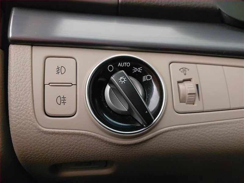 Hyundai i40 (2016) Premium 1.7 CRDi, Automat - fotka 22 z 22