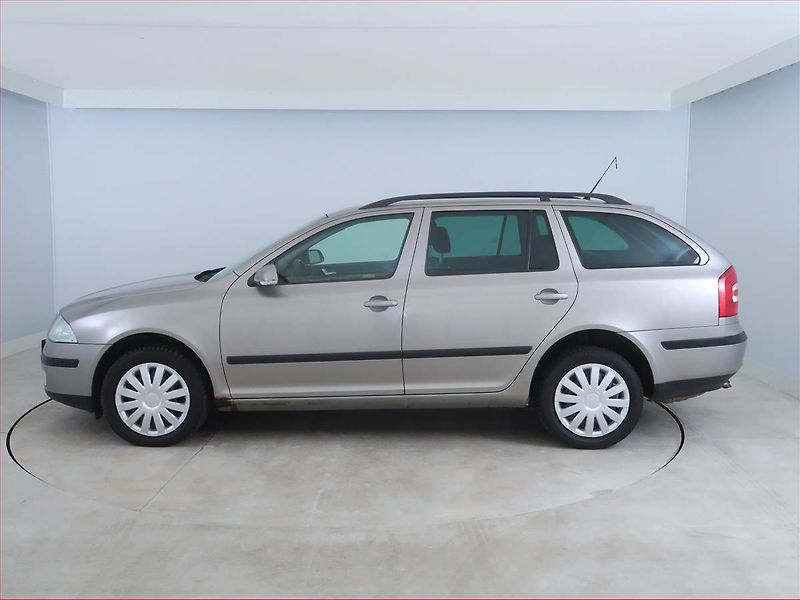 Škoda Octavia (2007) Elegance 2.0 TDI, 4X4, po STK - fotka 3 z 19