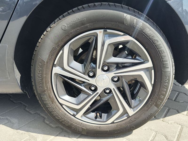 Hyundai i30 1.0 T-GDI/88kW Comfort - fotka 26 z 28