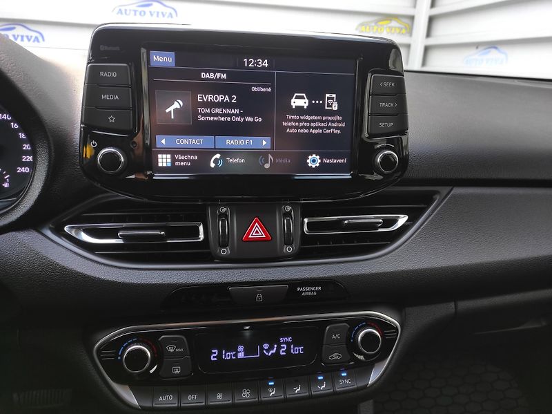 Hyundai i30 1,5T-GDi mHev,48V,AT,Fastback - fotka 22 z 42