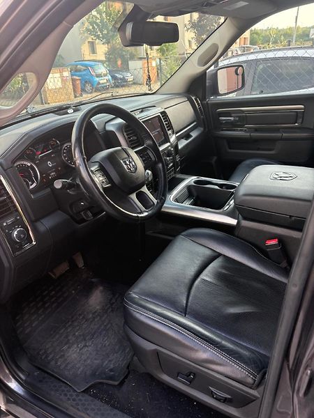 Dodge RAM (2018) DODGE RAM 5,7 HEMI - fotka 6 z 13
