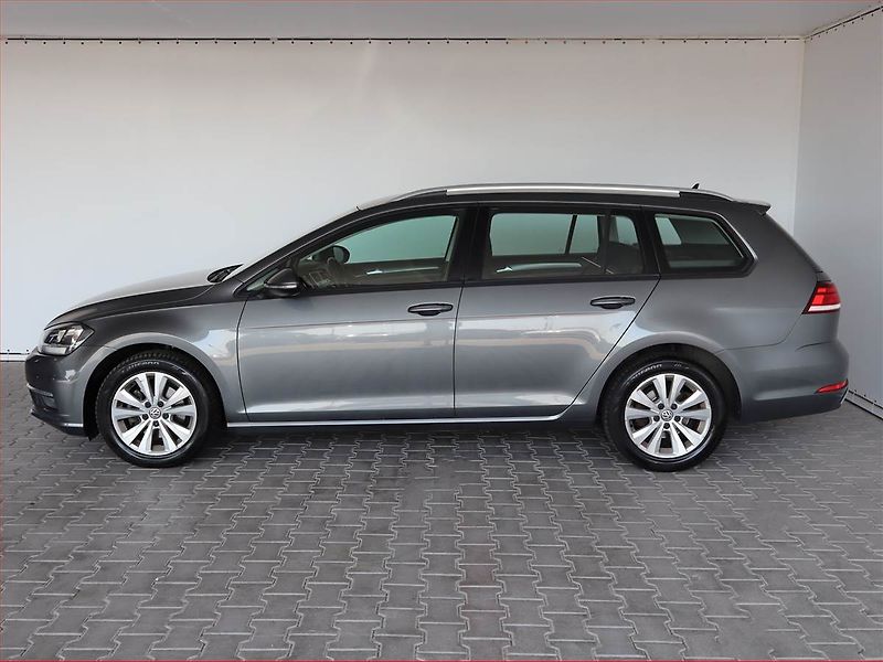 Volkswagen Golf (2017) Comfortline 2.0 TDI, Automat - fotka 3 z 23