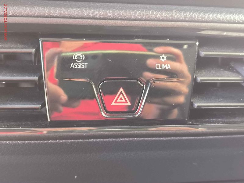 Volkswagen Caddy (2021) 2.0TDi, AC, +sada kol - fotka 17 z 23