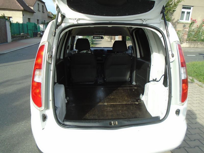 Škoda Praktik (2015) 1.6 TDi , Klima - fotka 9 z 24